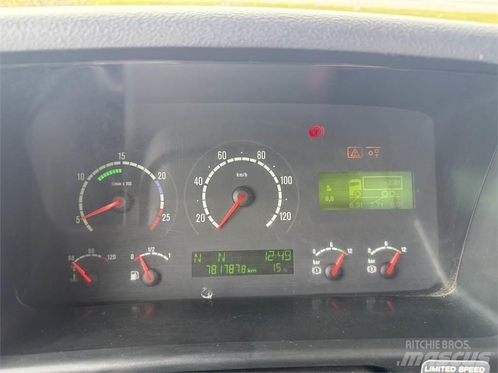 Scania R420 6X2 起重车