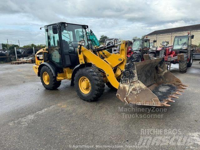 CAT 906 轮式装载机