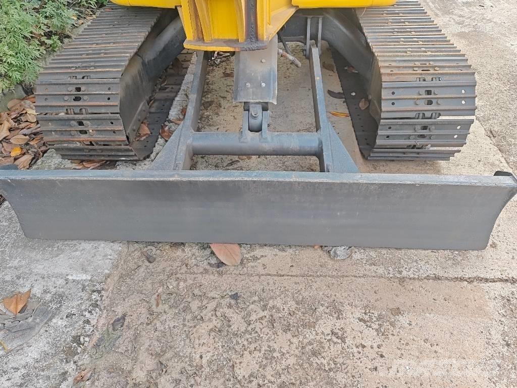 Komatsu PC 55 MR 小型挖掘机