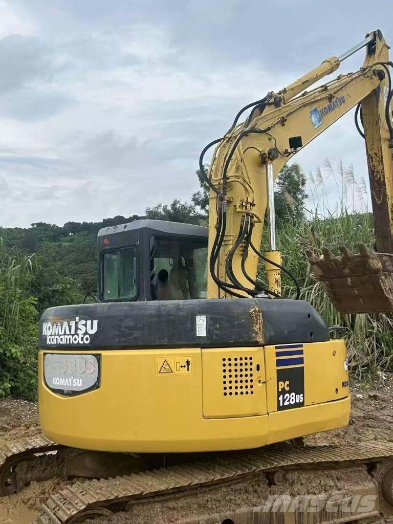 Komatsu PC 128 US 履带挖掘机