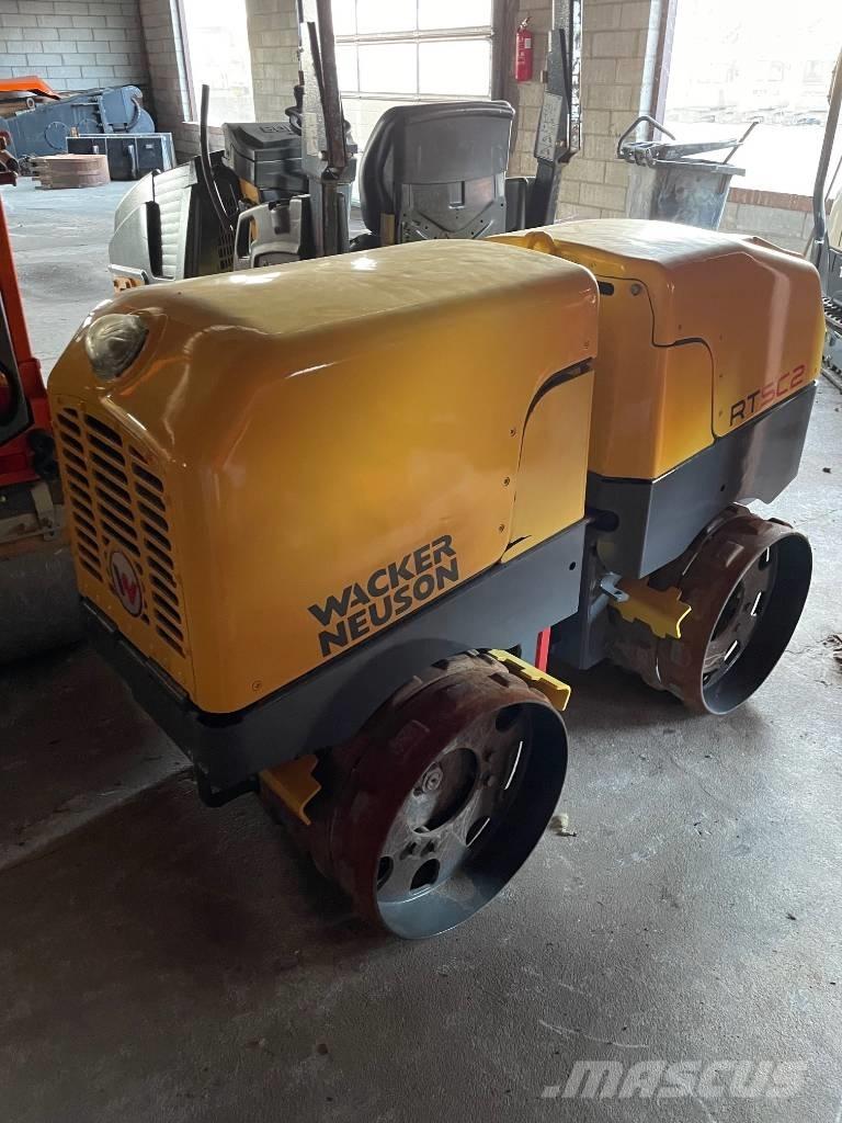 Wacker Neuson RTSC2 拖式振动压路机