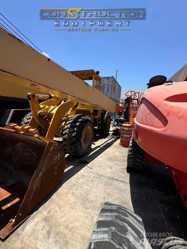 JLG 800 S 直臂高空工作平台