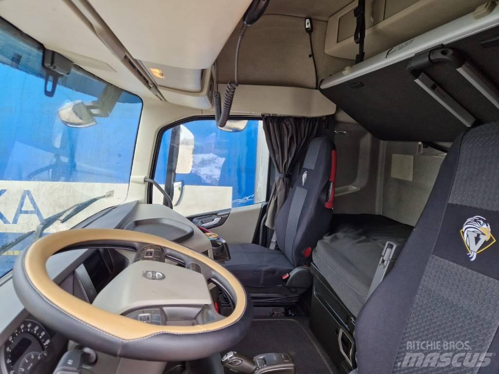 Volvo FH4 6x2 500HP 牵引车