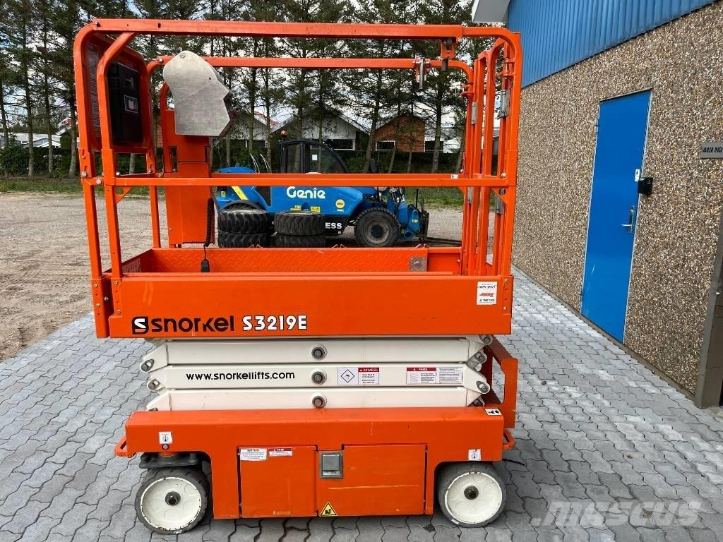 Snorkel S 3219 E 剪叉式升降机