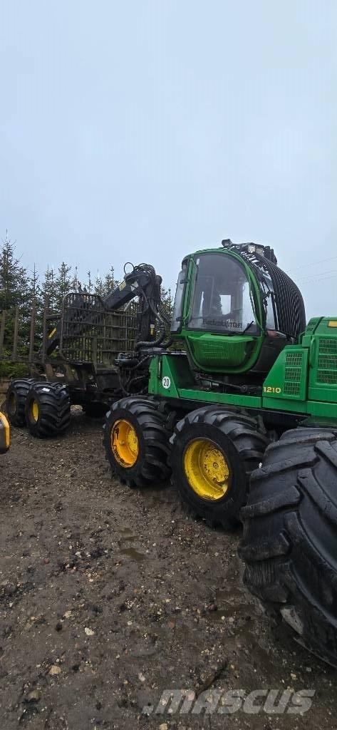 John Deere 1210 E 集运机