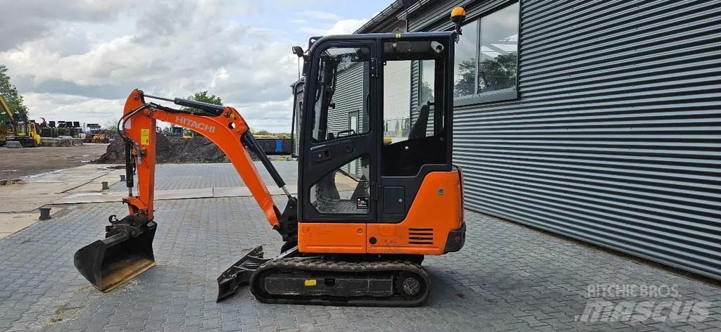 Hitachi ZX19-5 小型挖掘机