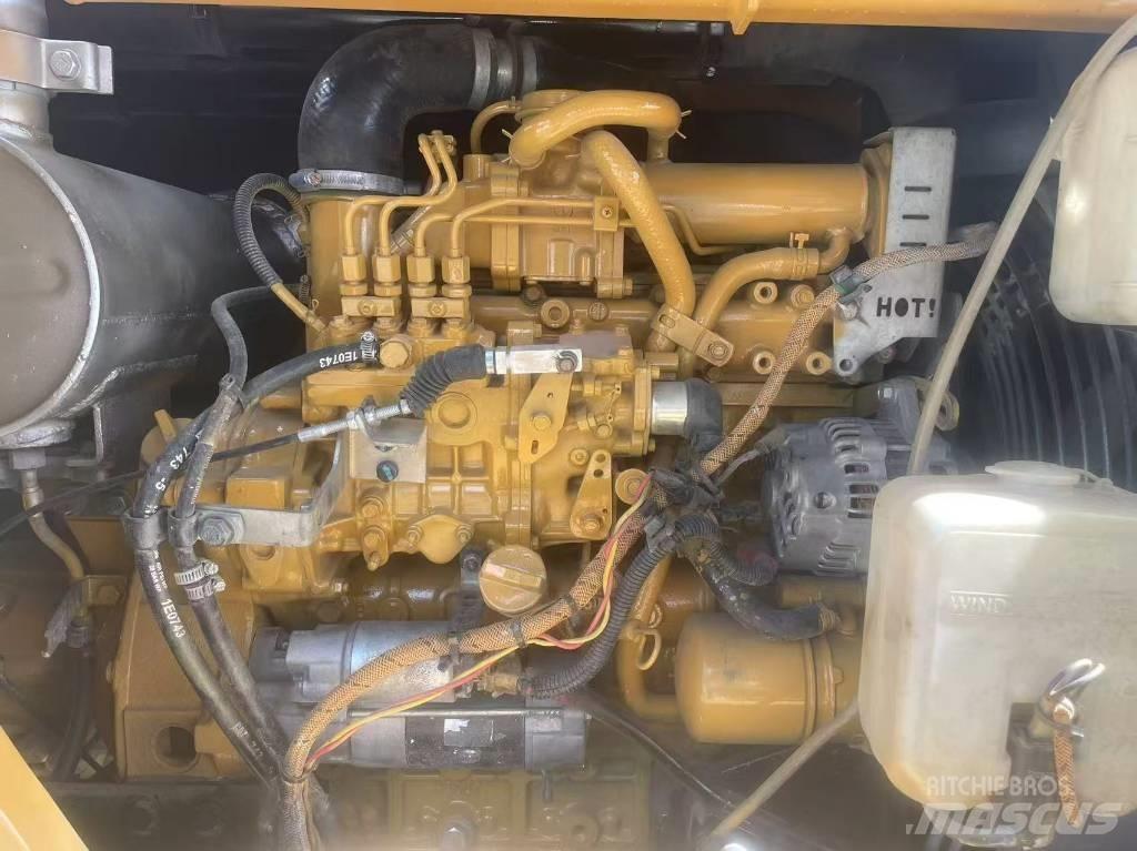 CAT 308 E 2 中型挖掘机