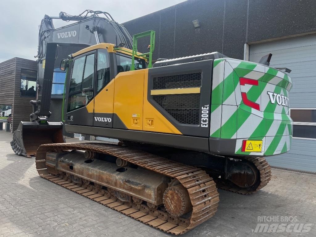 Volvo EC300EL 履带挖掘机