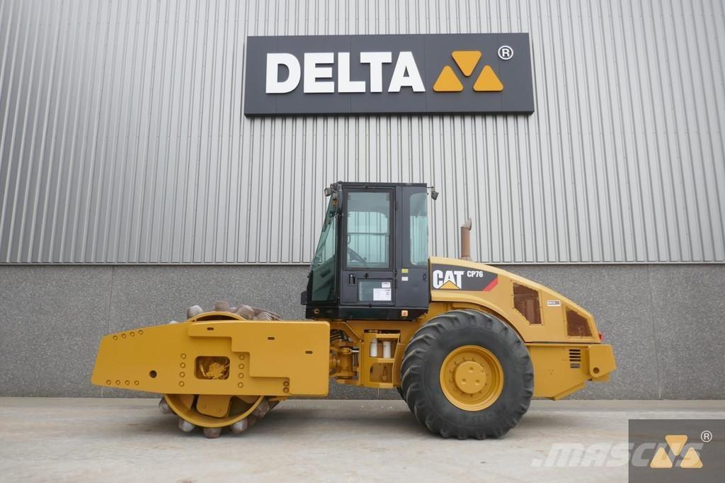 CAT CP76 单轮压路机