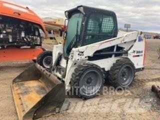 Bobcat S550 滑移装载机