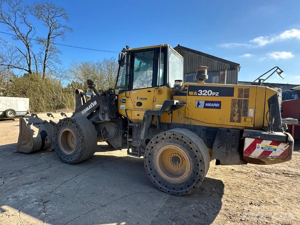 Komatsu WA 320 PZ-6 轮式装载机