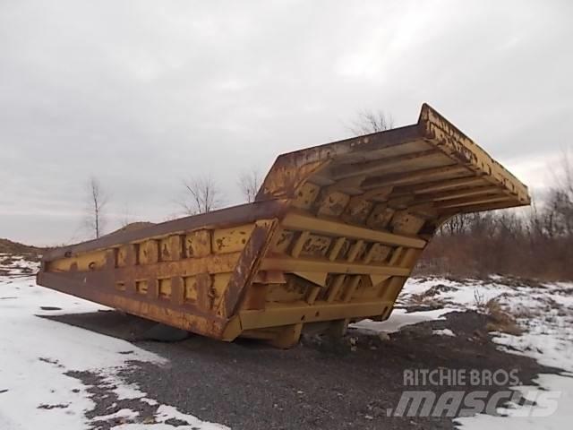 CAT 777B 刚性自卸车