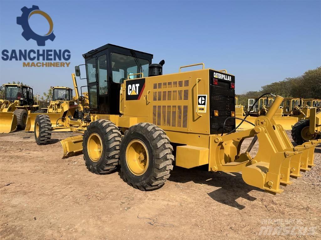 CAT 140H 平地机/推土机