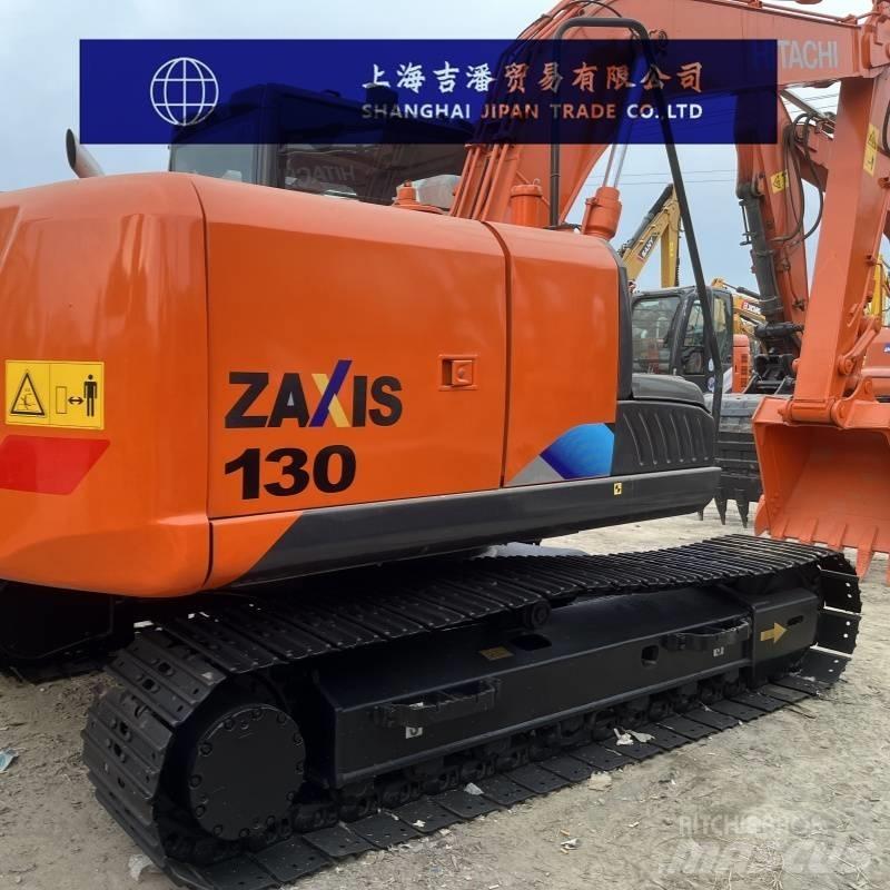 Hitachi ZX 130 中型挖掘机