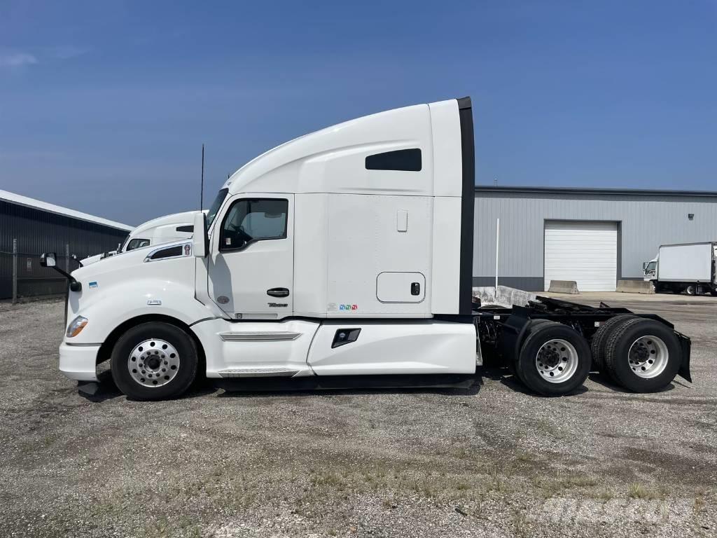 Kenworth T 680 牵引车