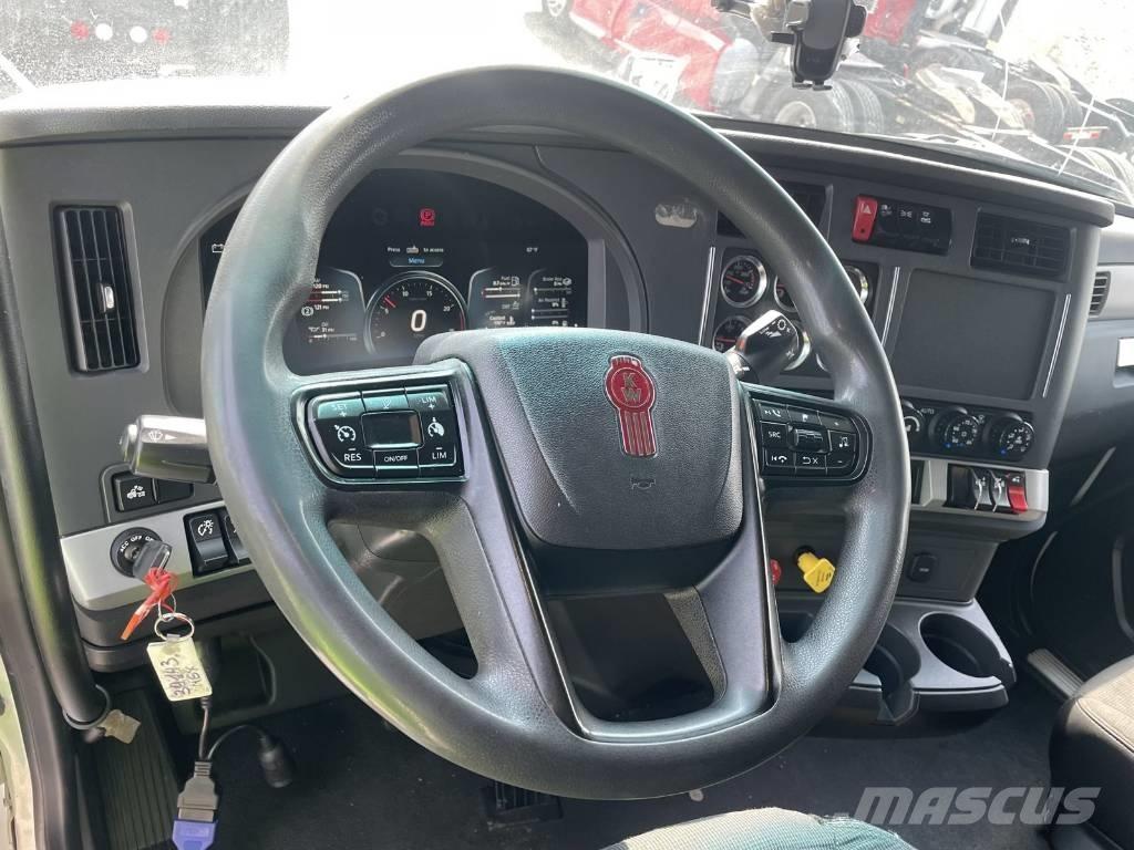 Kenworth T 680 牵引车