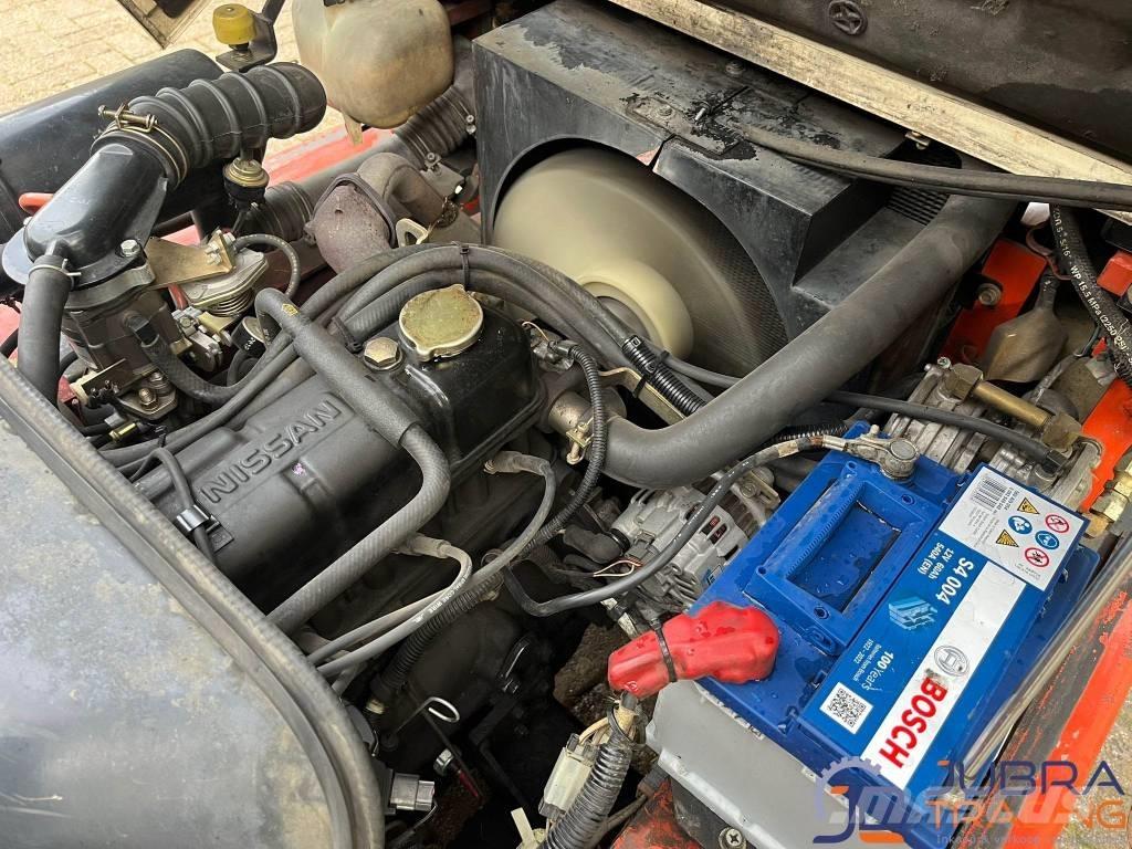 Nissan APJ02A25PU 天然气叉车