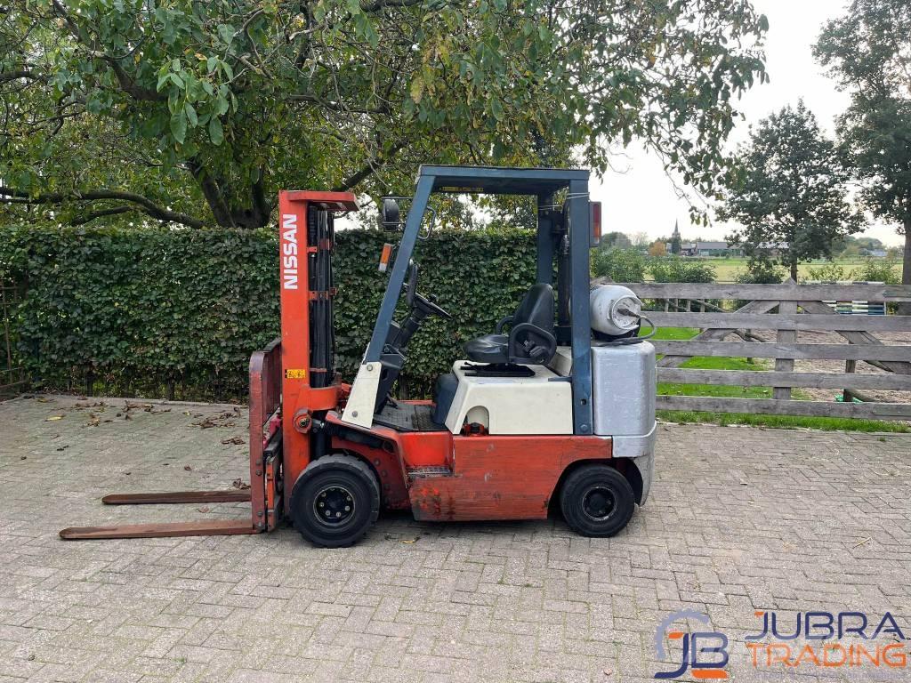 Nissan APJ02A25PU 天然气叉车