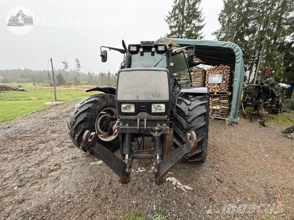 Valtra 8350 拖拉机/农用车