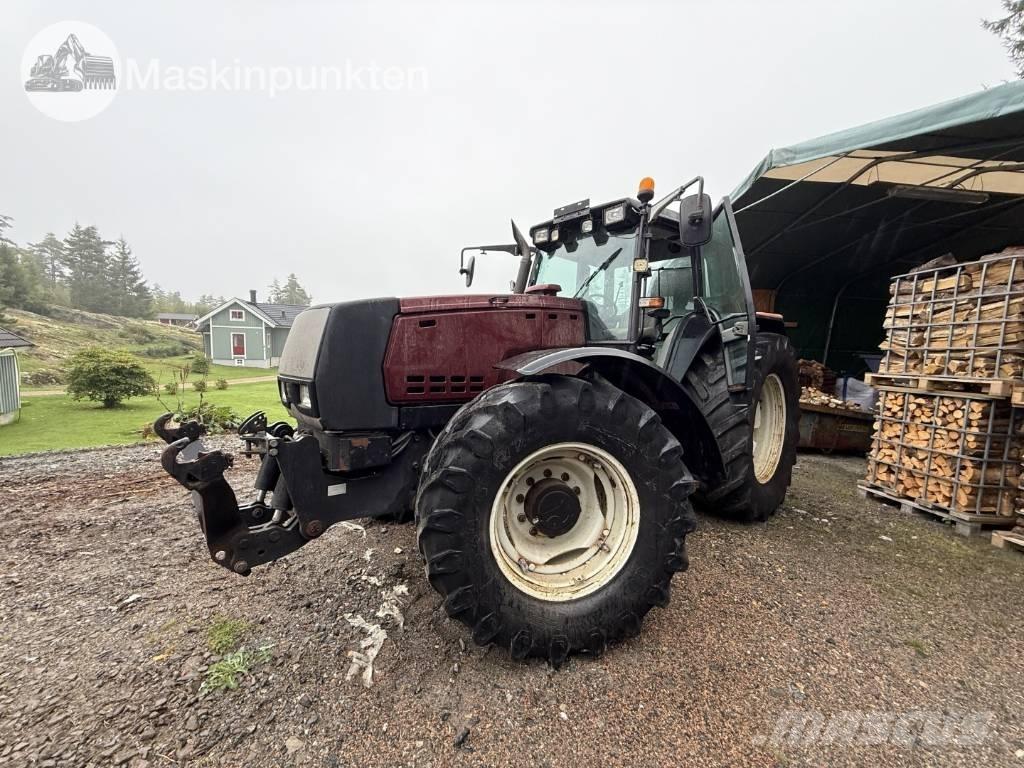 Valtra 8350 拖拉机/农用车