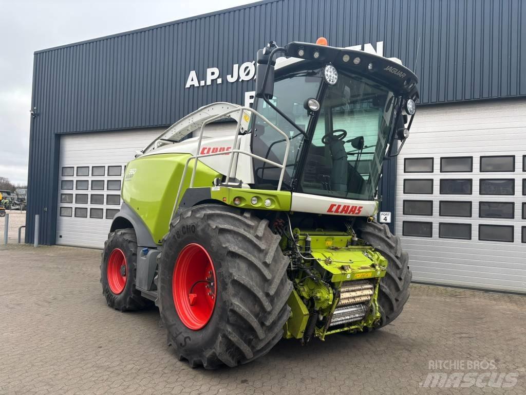 CLAAS Jaguar 960 4WD 自走式青贮饲料收割机