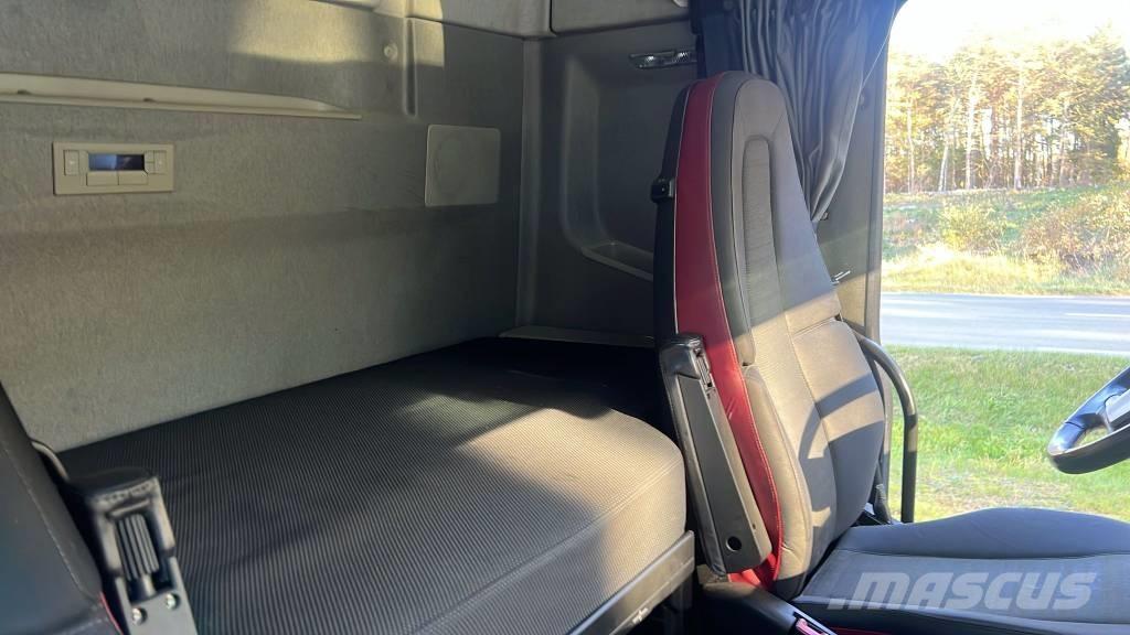 Volvo FH 550 平板车