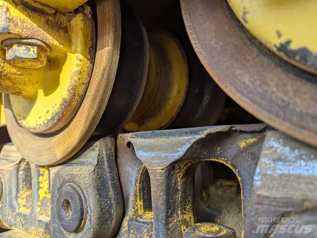 Komatsu D71PXi-24 履带式推土机