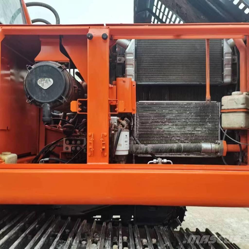Doosan DX 225 LC 履带挖掘机