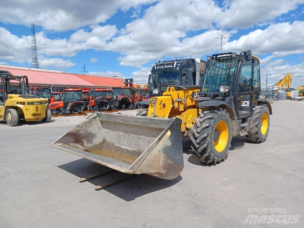 JCB 535-95 伸缩臂叉装车|叉装车