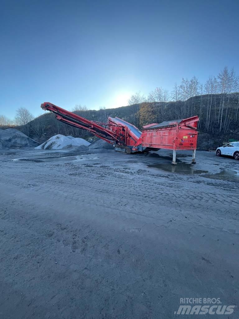 Terex Finlay 694 移动式筛分机