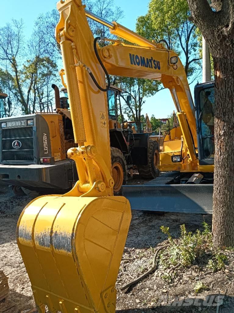 Komatsu PC 70 中型挖掘机