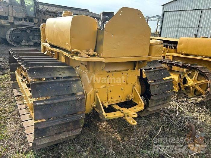 CAT D4 - 履带式推土机