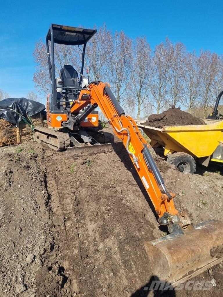 Hitachi ZX 19 U 小型挖掘机