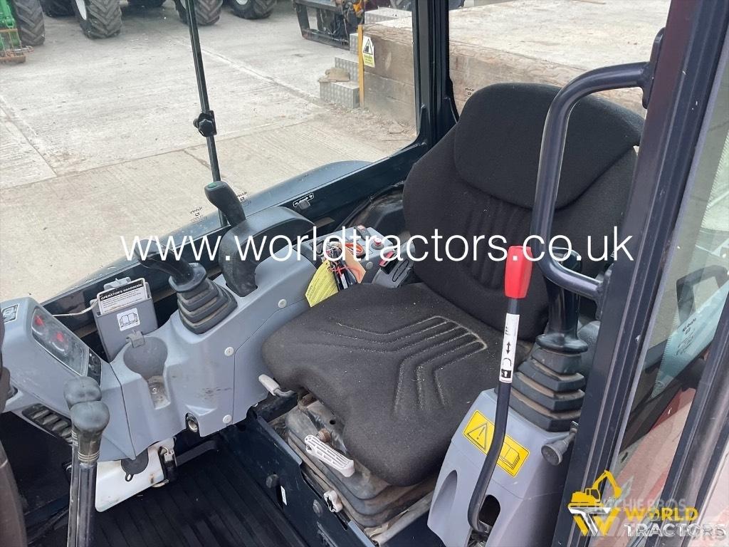 Kubota KX 027 小型挖掘机