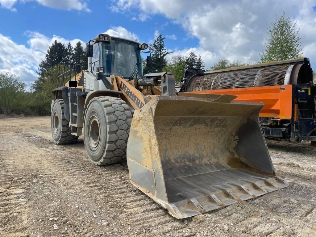 Liebherr L 576 轮式装载机