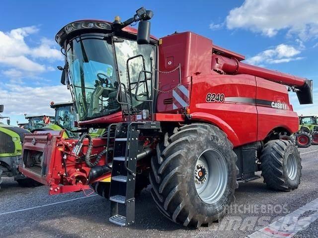 Case IH AF 8240 联合收割机