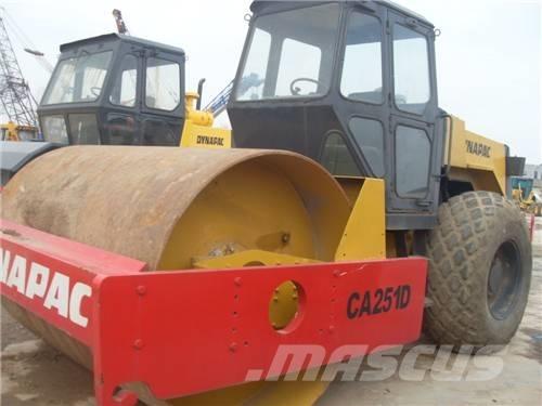 Dynapac CA 30 D 单轮压路机