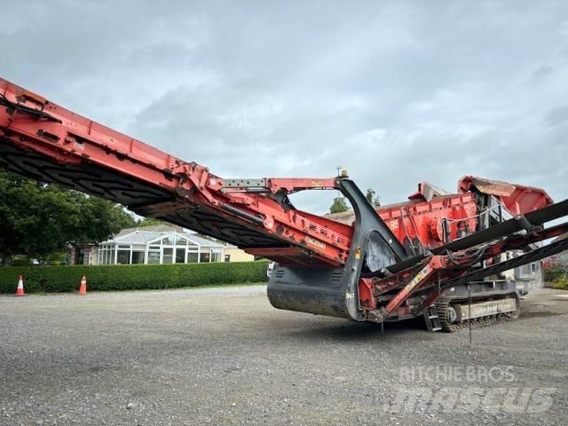 Sandvik QE 341 移动式筛分机