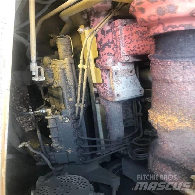 CAT D 7 R 履带式推土机