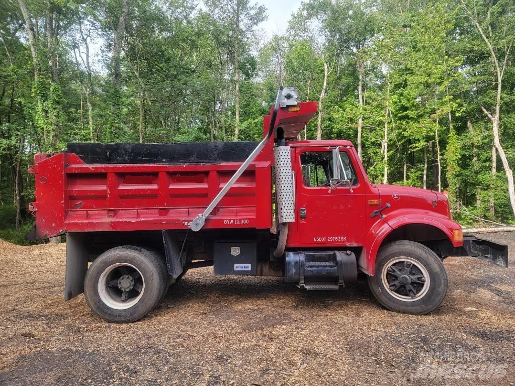 International 4900 自卸式货车