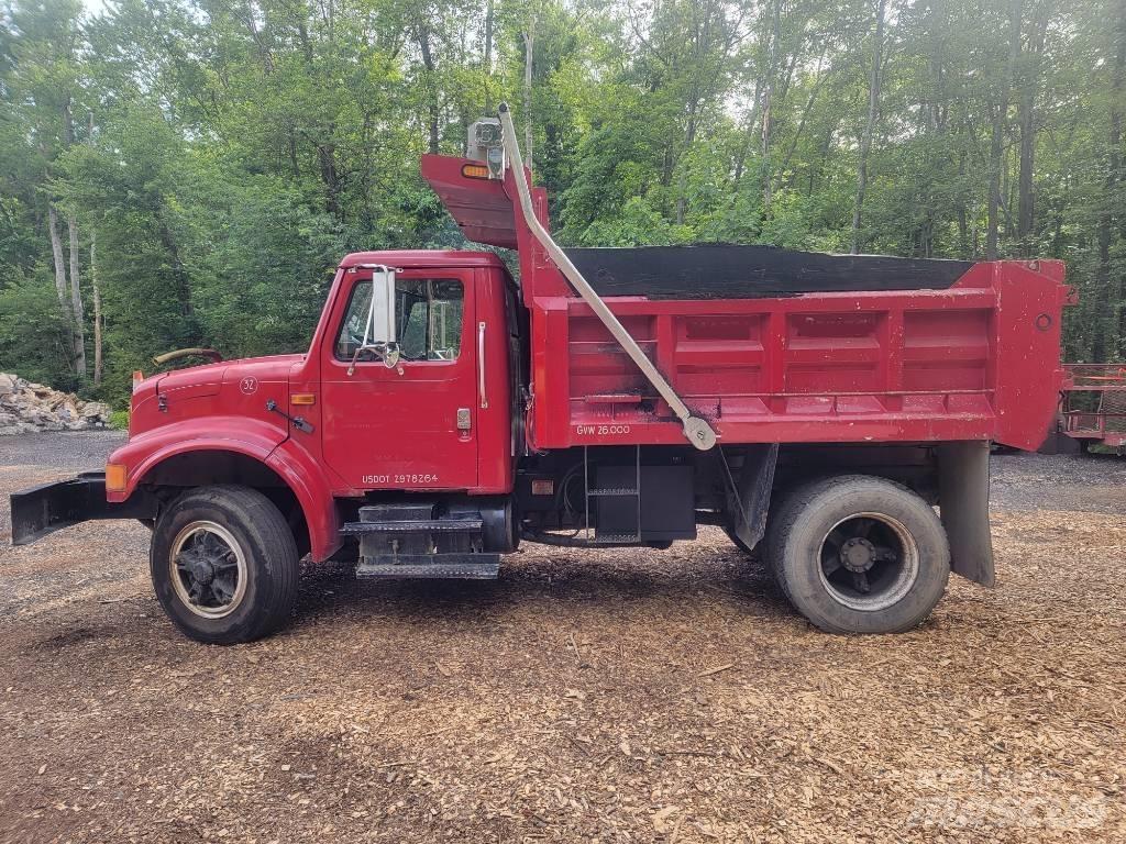 International 4900 自卸式货车