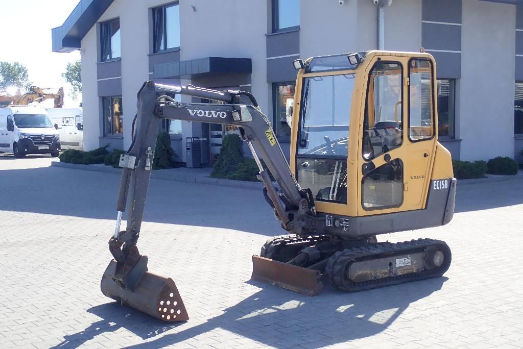 Volvo EC 15 B 小型挖掘机