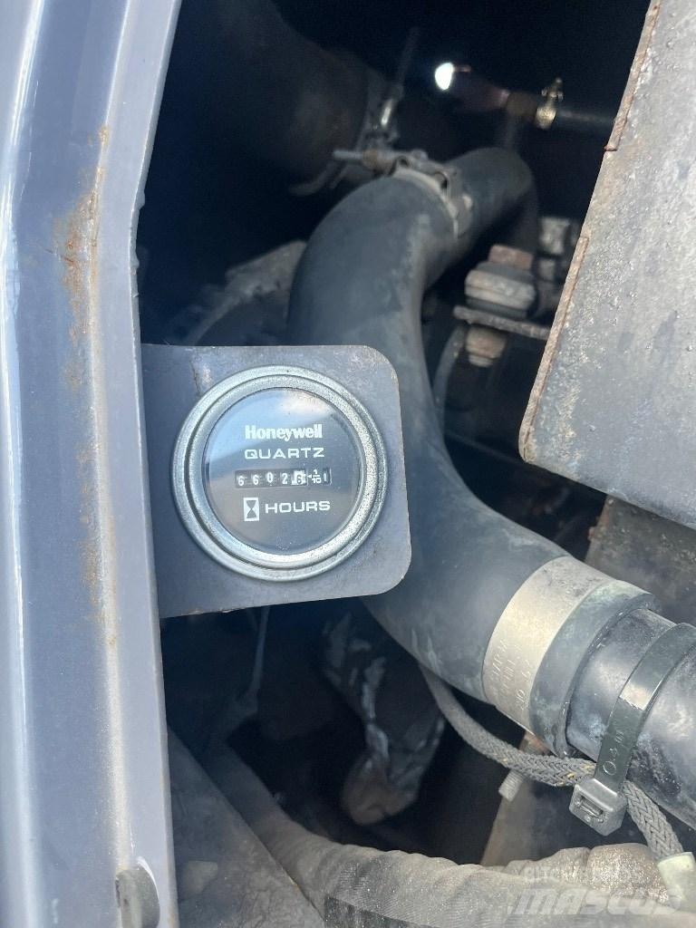 Terex RT 230-1 越野轮胎起重机︳越野吊︳越野起重机︳移动式起重机