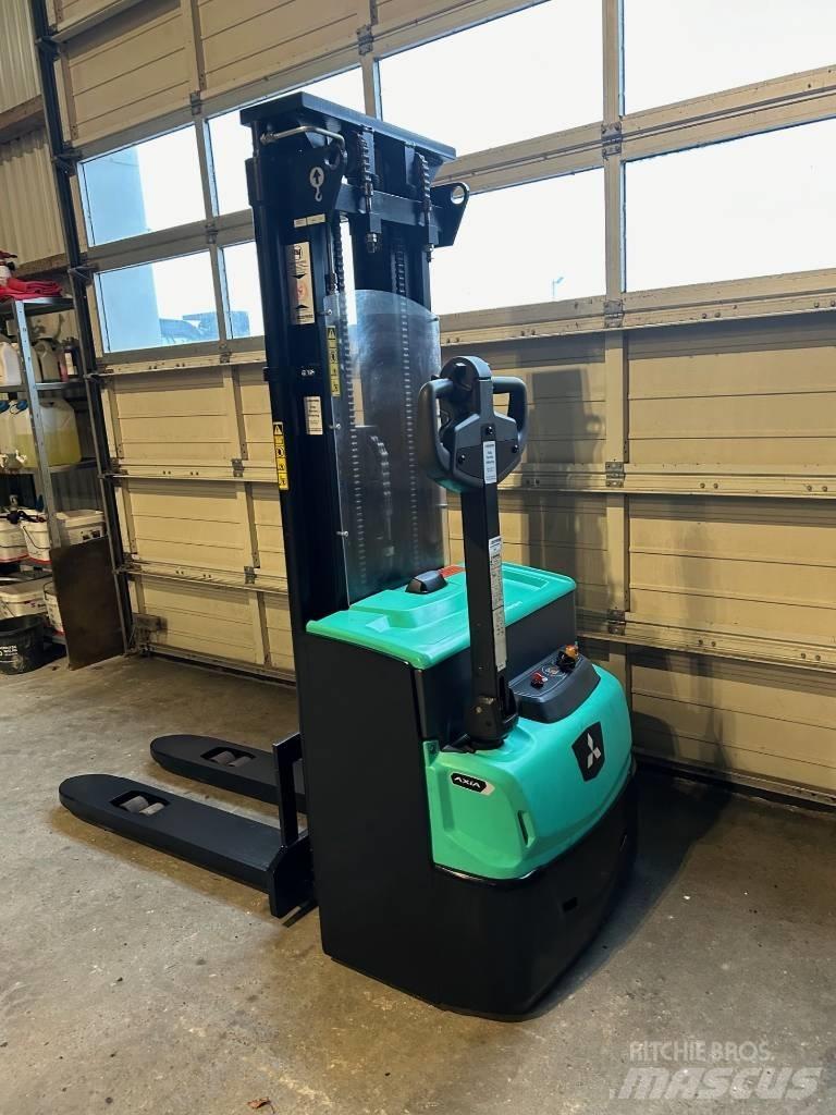 Mitsubishi SBP12N3 行走式堆垛机
