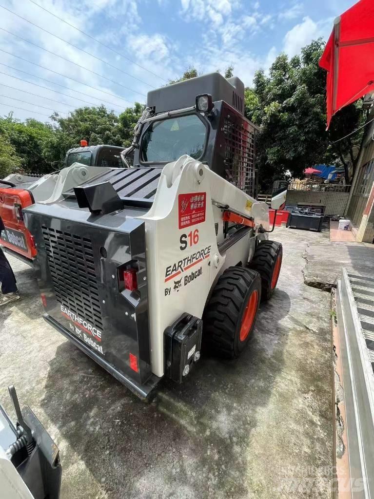 Bobcat S 16 滑移装载机