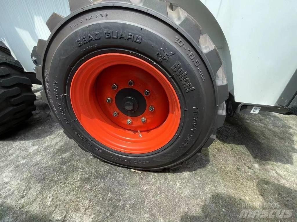 Bobcat S 16 滑移装载机