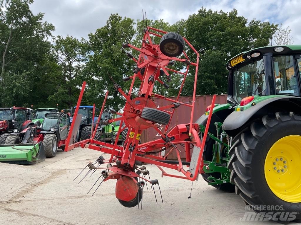 Kuhn GF 6502 犁耙和摊草机