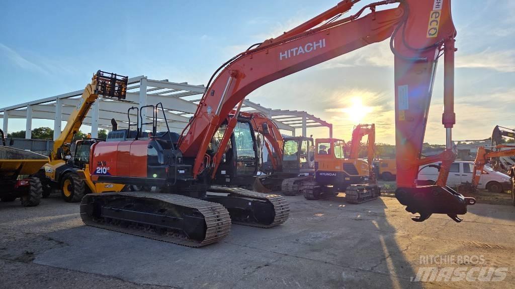Hitachi ZX 210 履带挖掘机