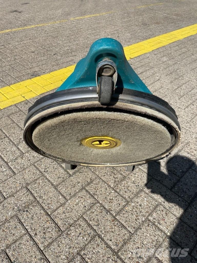 Tennant 2370 扫地机