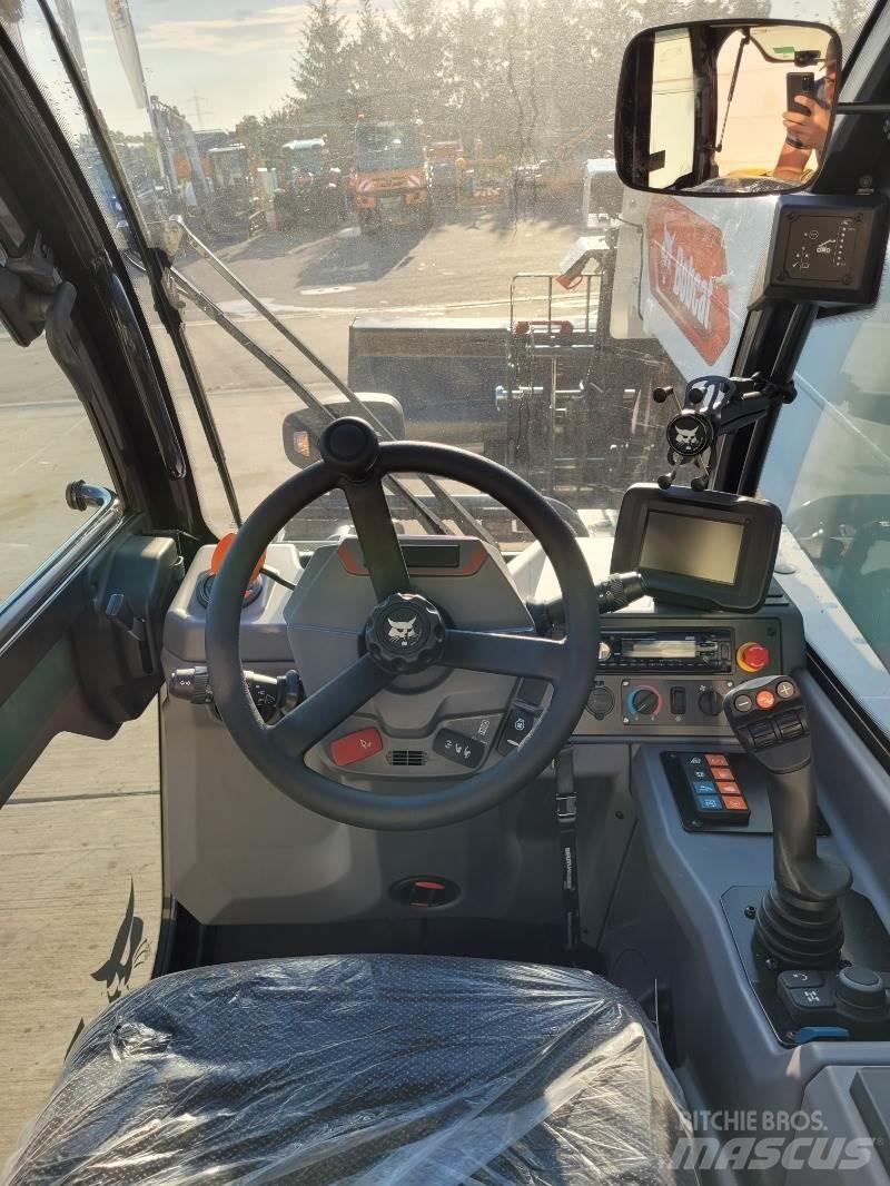 Bobcat T35130S 伸缩臂叉装车|叉装车